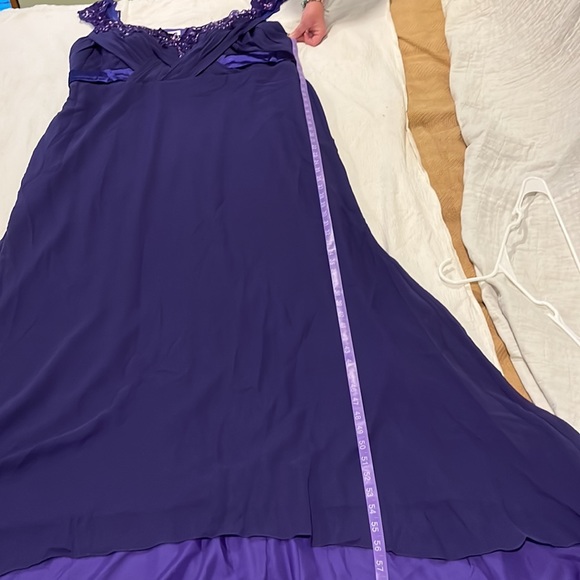 Regency Formal floor length gown - Picture 7 of 14